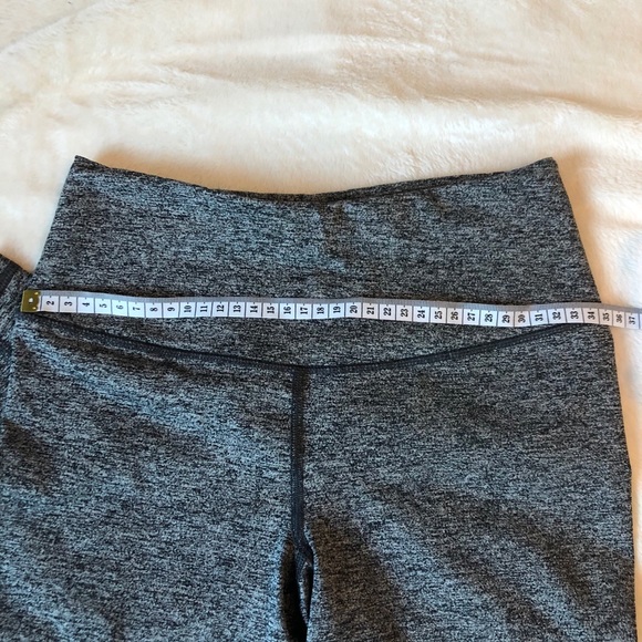 VSX Knock out capri leggings - Picture 4 of 4